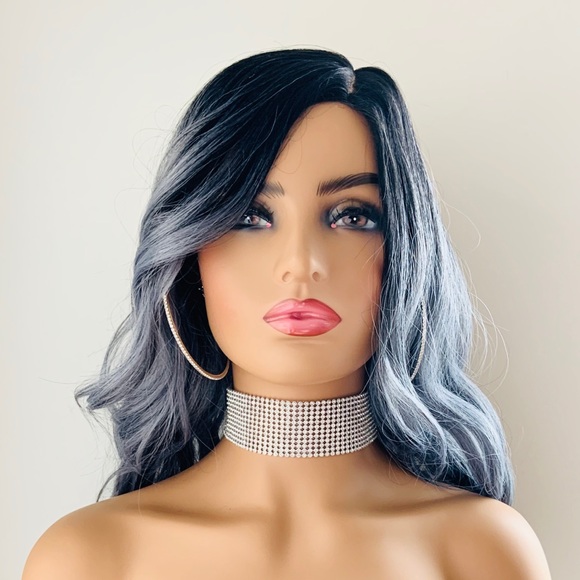 “Put On & Go” 24” Ombre Blue Premium Fiber Wig that is Curl/Flat Iron Safe - Picture 4 of 14